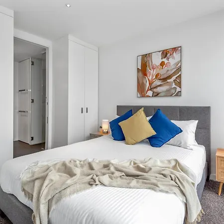 Complete Host Guilfoyle Apartments Melbourne Exterior photo